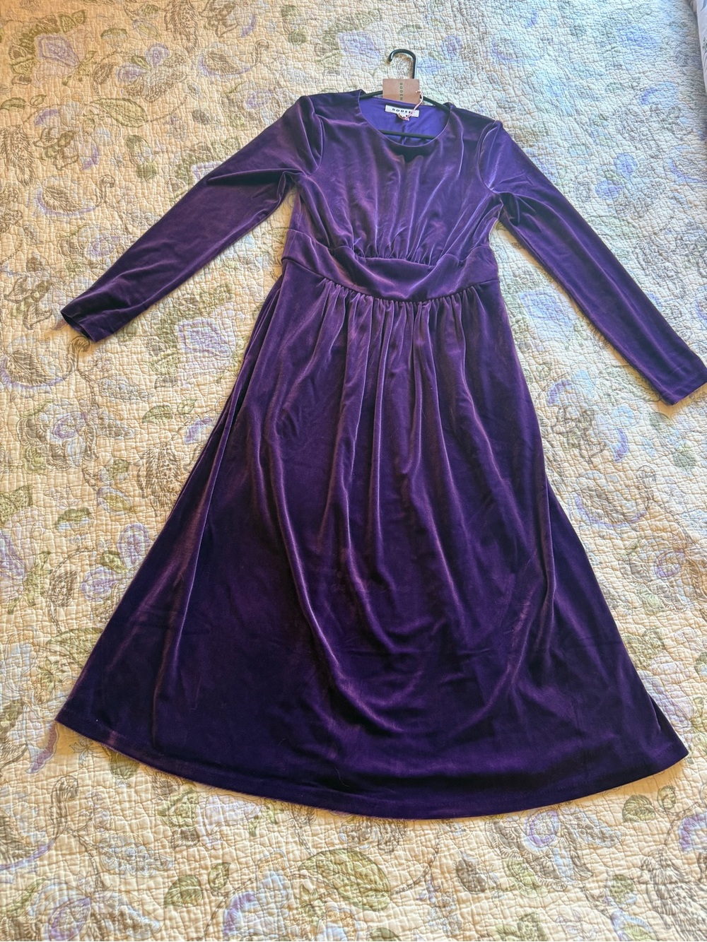 Boden Thea purple velvet midi dress NWT - Picture 2 of 15